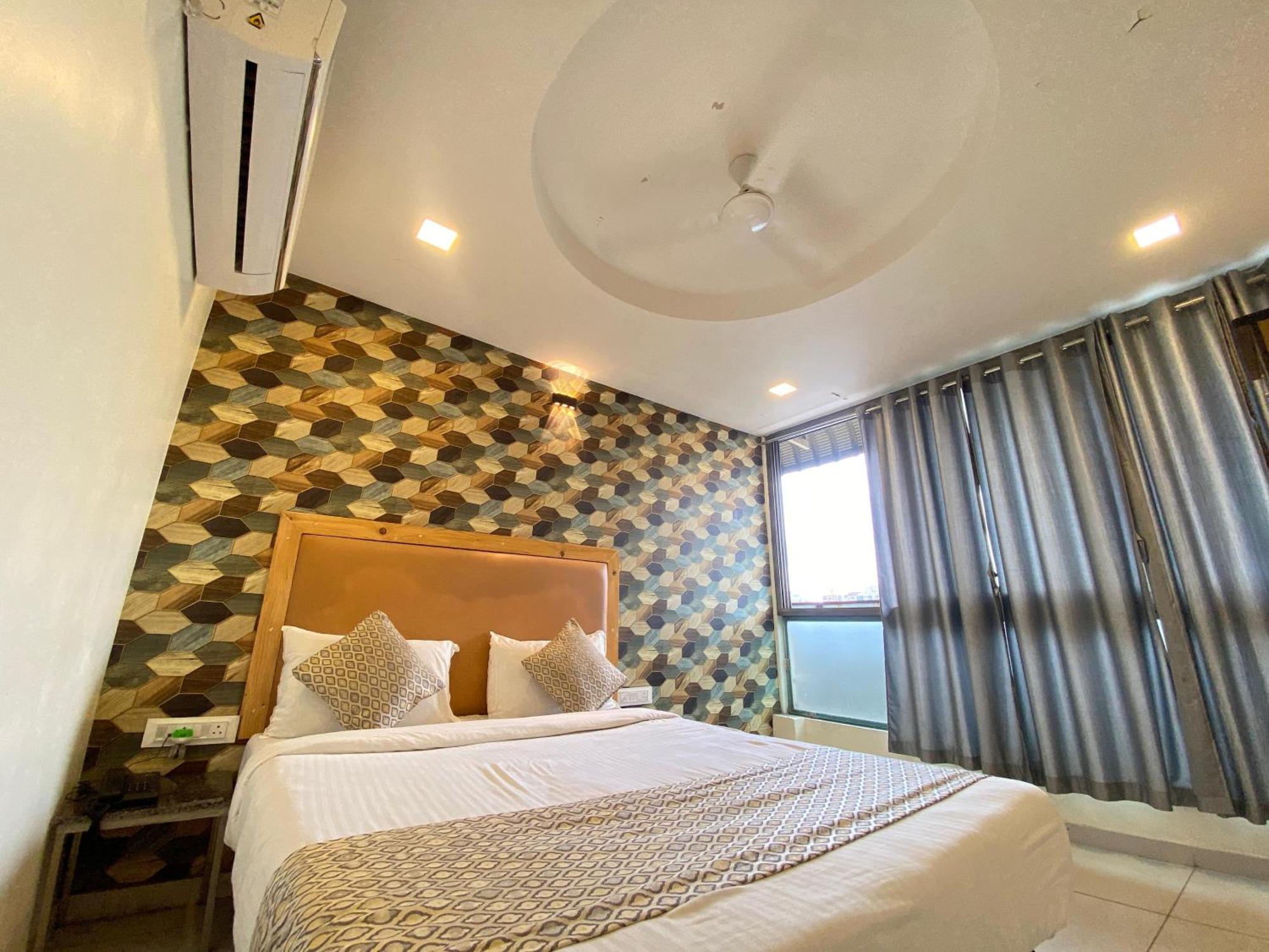 Hotel Alexa By Abc Ahmedabad Eksteriør billede